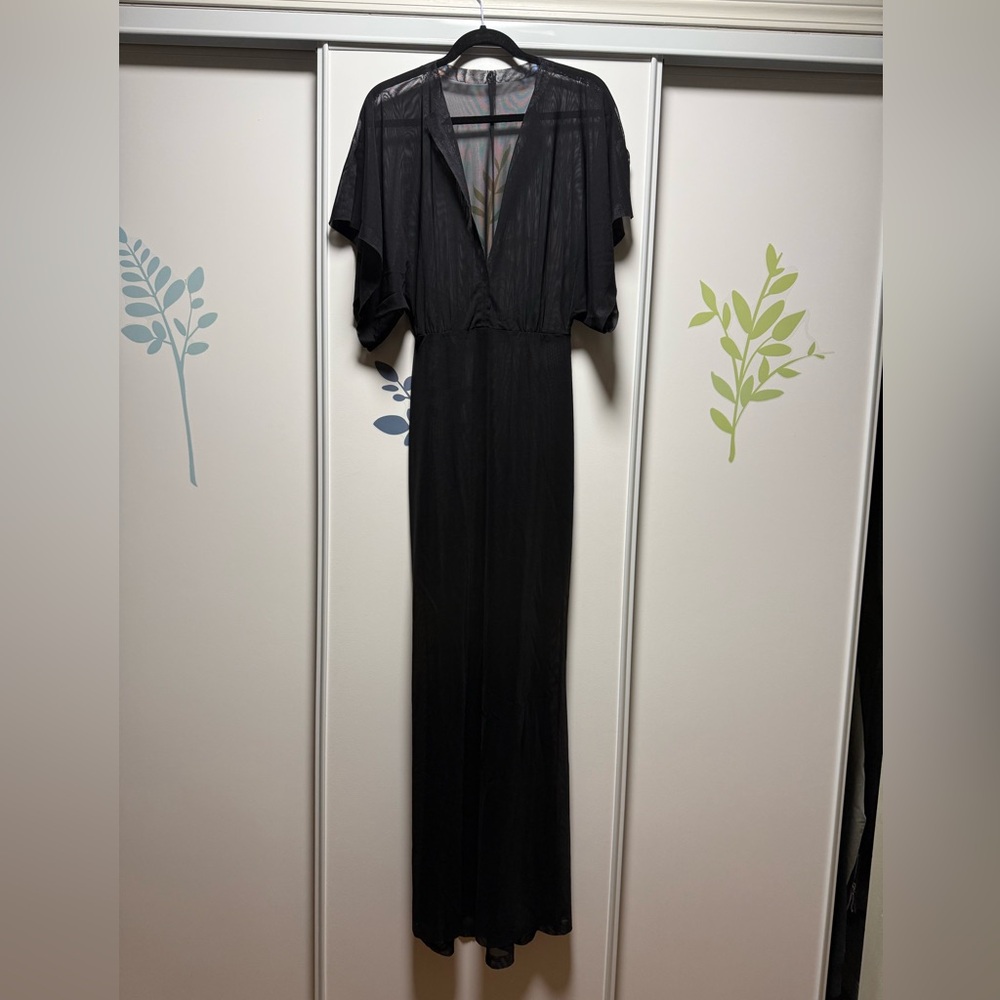 Elegant Black Maxi Dress